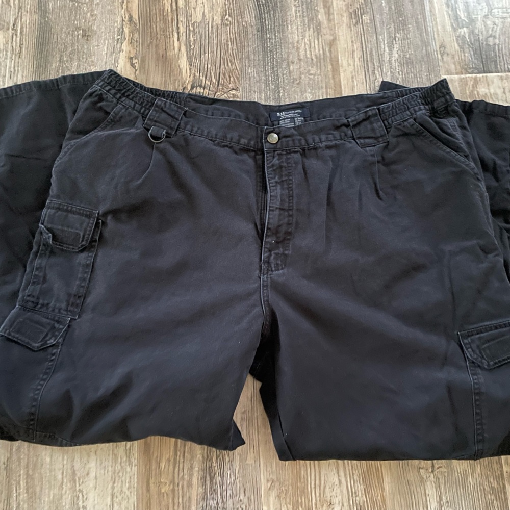 5.11 Men’s Tactical Series LEO/EMS pants.